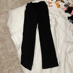 Woman’s Aritzia tnaCHILL atmosphere bootcut high rise leggings